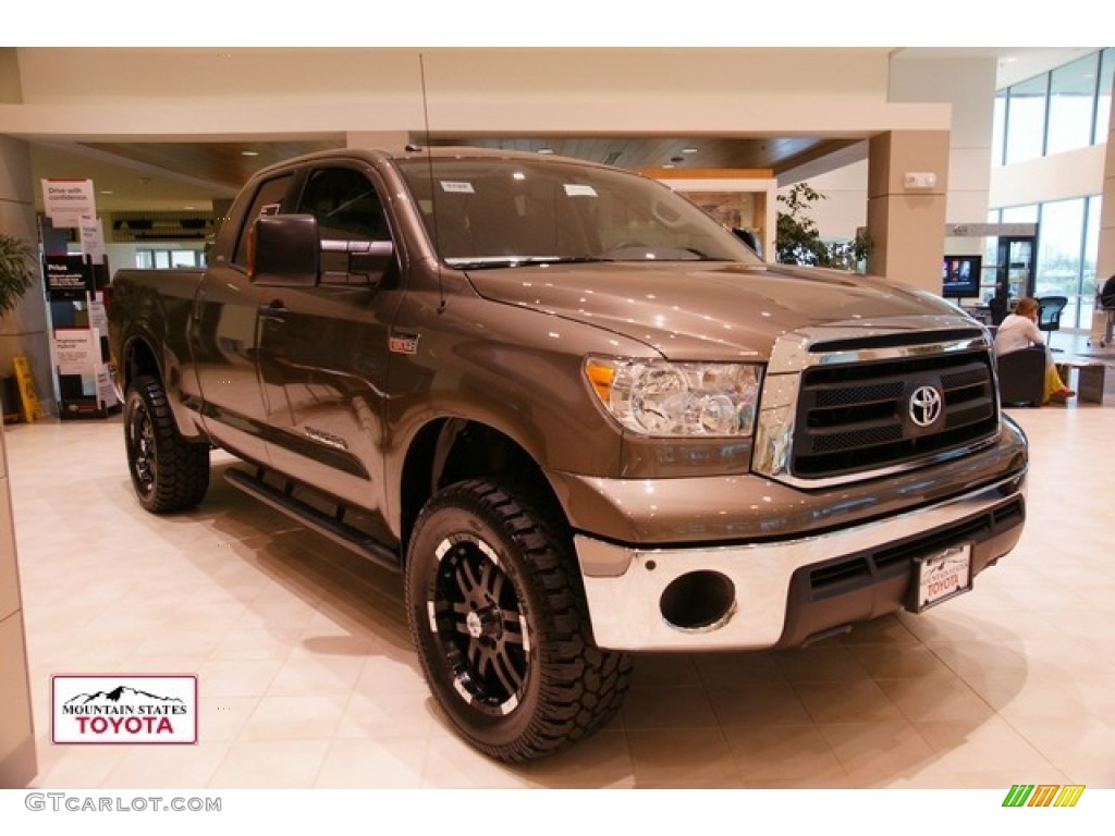 2011 Tundra SR5 Double Cab 4x4 - Pyrite Mica / Graphite Gray photo #1