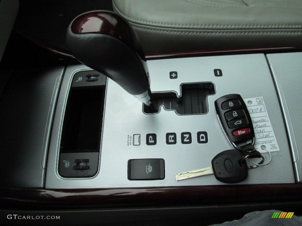 2008 Azera Limited - Silver Frost / Gray photo #18