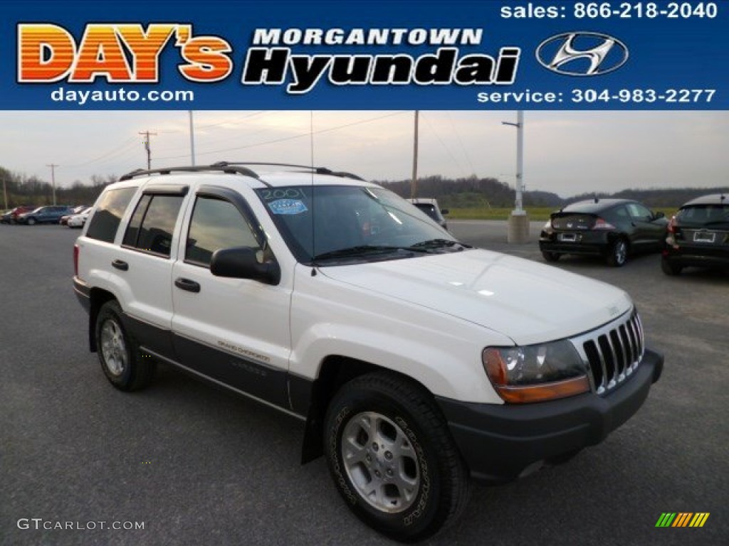 2001 Grand Cherokee Laredo 4x4 - Stone White / Agate photo #1