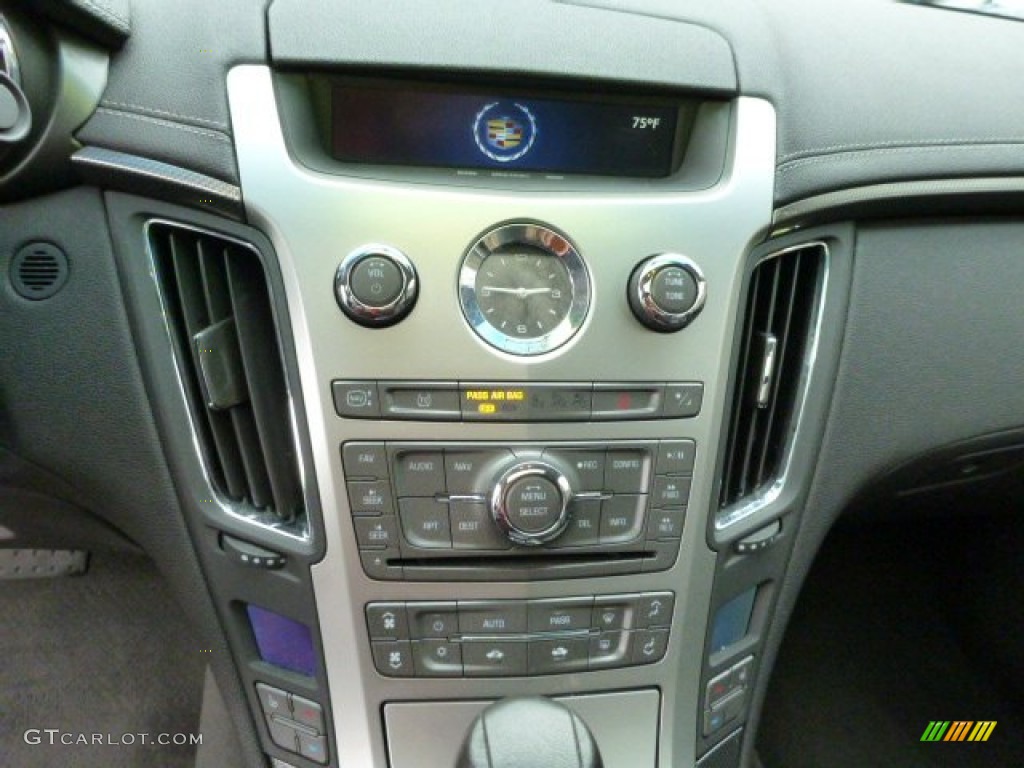 2010 Cadillac CTS 4 3.6 AWD Sedan Controls Photos