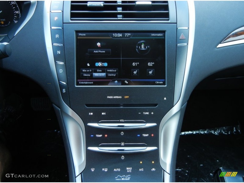 2013 Lincoln MKZ 2.0L EcoBoost FWD Controls Photo #79702800