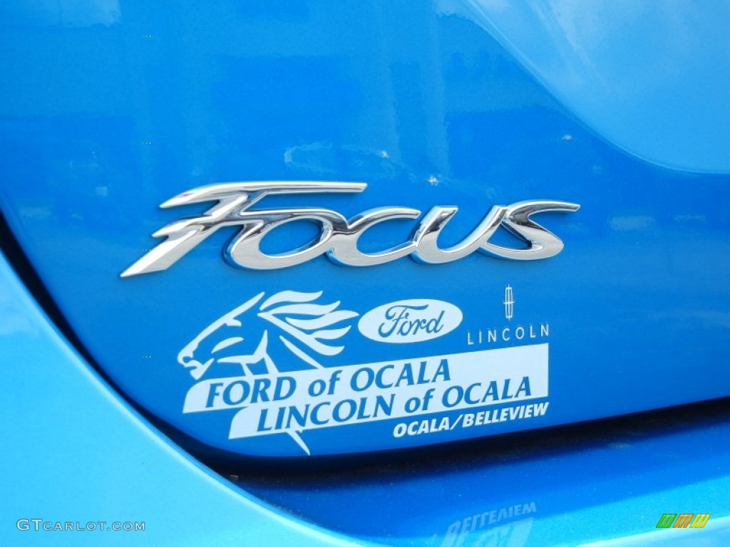 2013 Focus SE Sedan - Blue Candy / Medium Light Stone photo #4