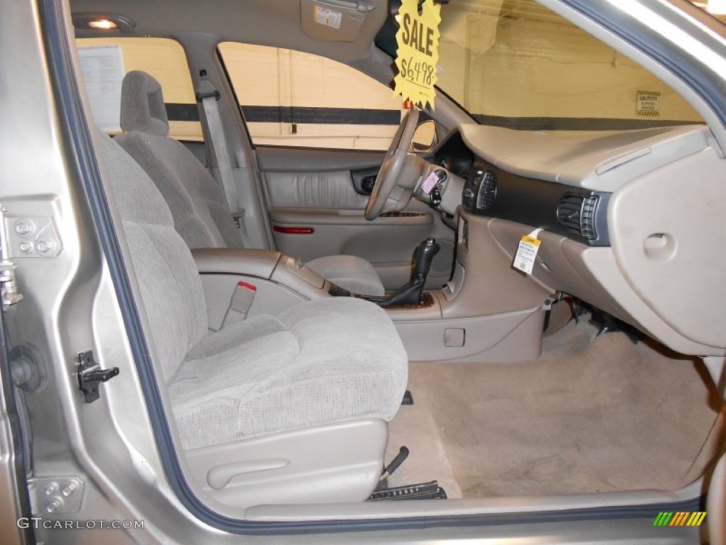 2002 Regal LS - Light Sandrift Metallic / Taupe photo #13