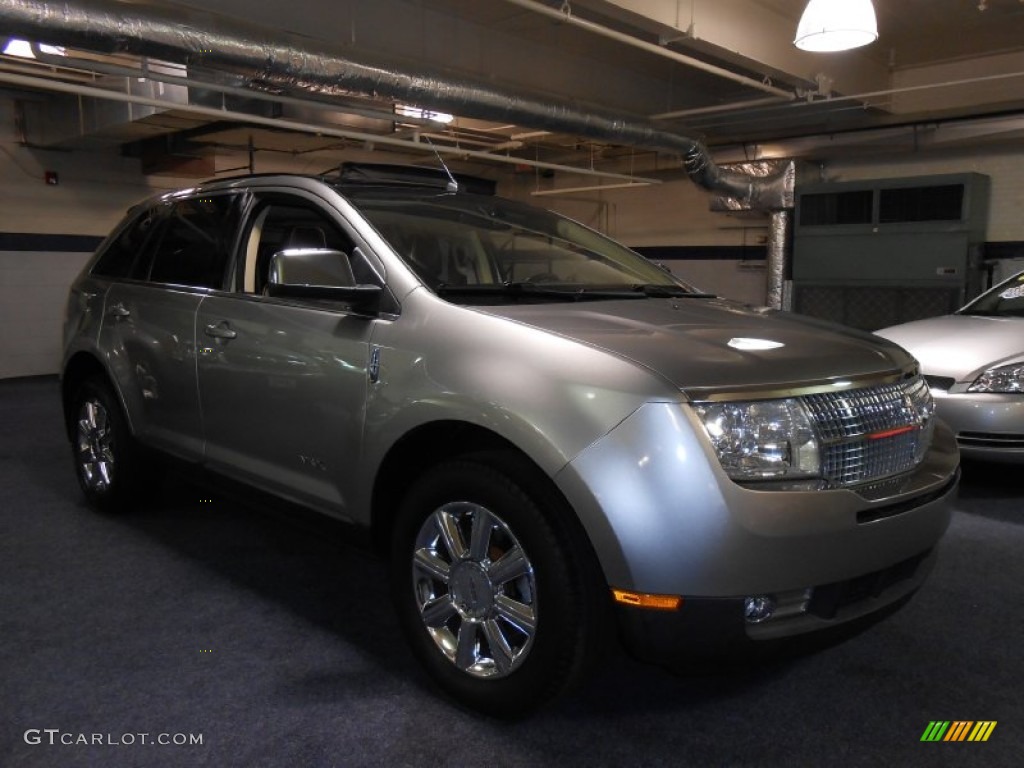 2008 MKX AWD - Vapor Silver Metallic / Charcoal Black/Medium Light Stone photo #3
