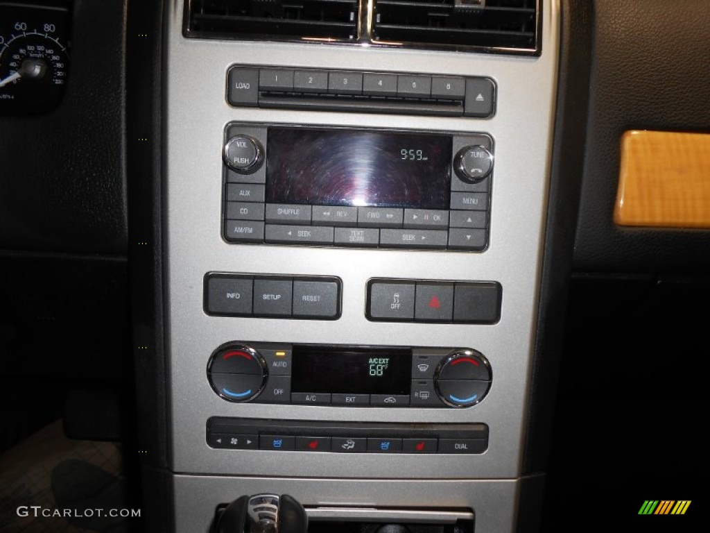 2008 MKX AWD - Vapor Silver Metallic / Charcoal Black/Medium Light Stone photo #23