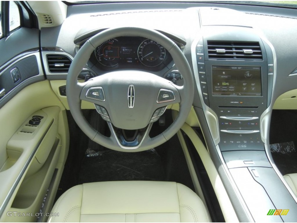 2013 Lincoln MKZ 3.7L V6 FWD Light Dune Dashboard Photo #79706438