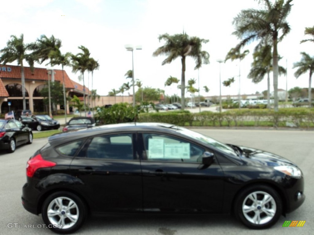 2012 Focus SE Sport 5-Door - Black / Two-Tone Sport photo #5