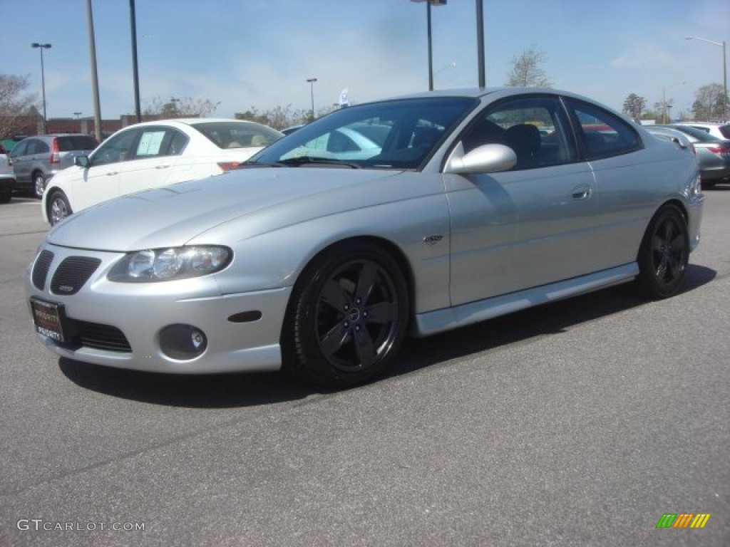 2004 GTO Coupe - Quicksilver Metallic / Black photo #2