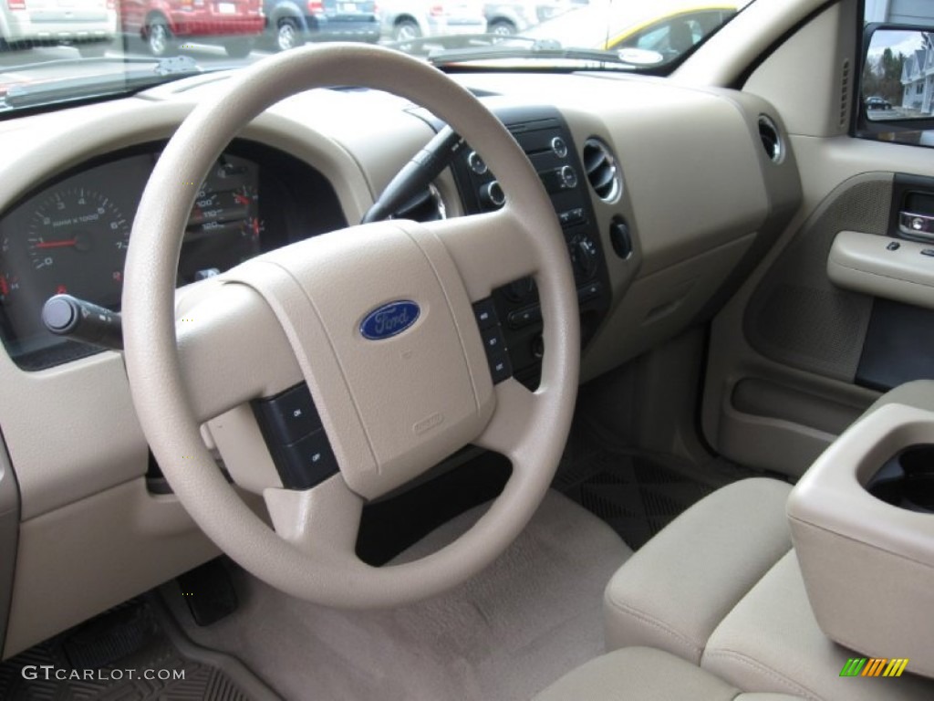 2008 Ford F150 XLT SuperCrew 4x4 Medium/Dark Flint Steering Wheel Photo #79714211