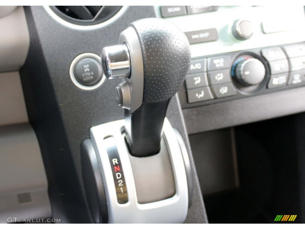 2010 Honda Pilot LX 4WD Transmission Photos