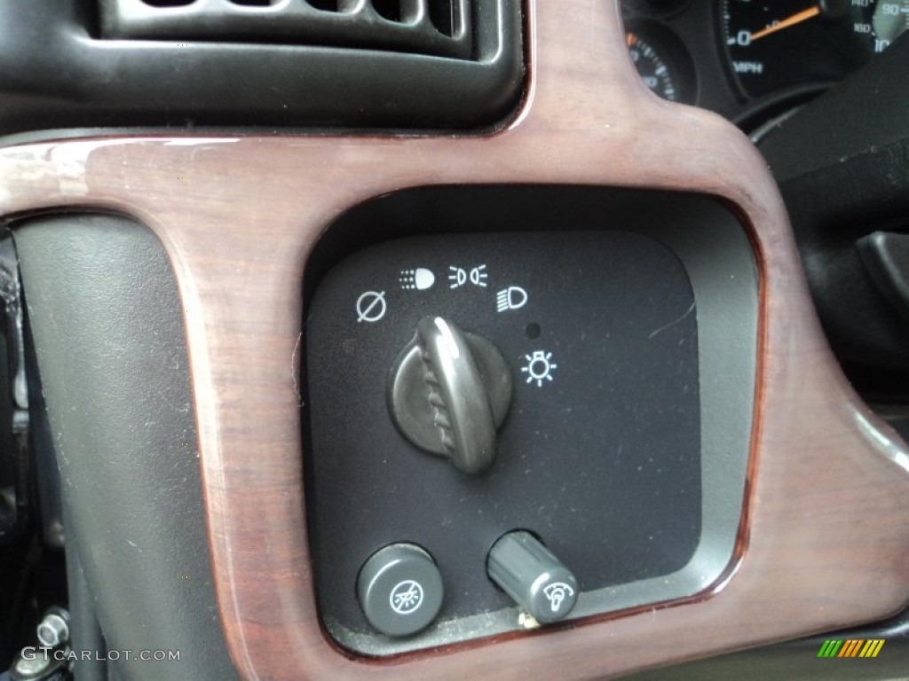 2003 Savana Van 1500 Passenger Conversion - Onyx Black / Neutral photo #8