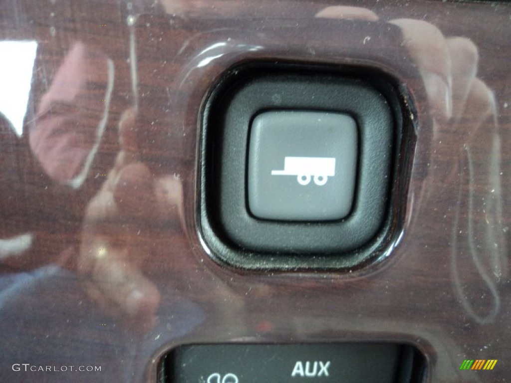 2003 Savana Van 1500 Passenger Conversion - Onyx Black / Neutral photo #12