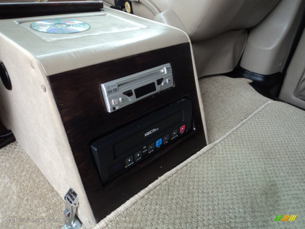 2003 Savana Van 1500 Passenger Conversion - Onyx Black / Neutral photo #20