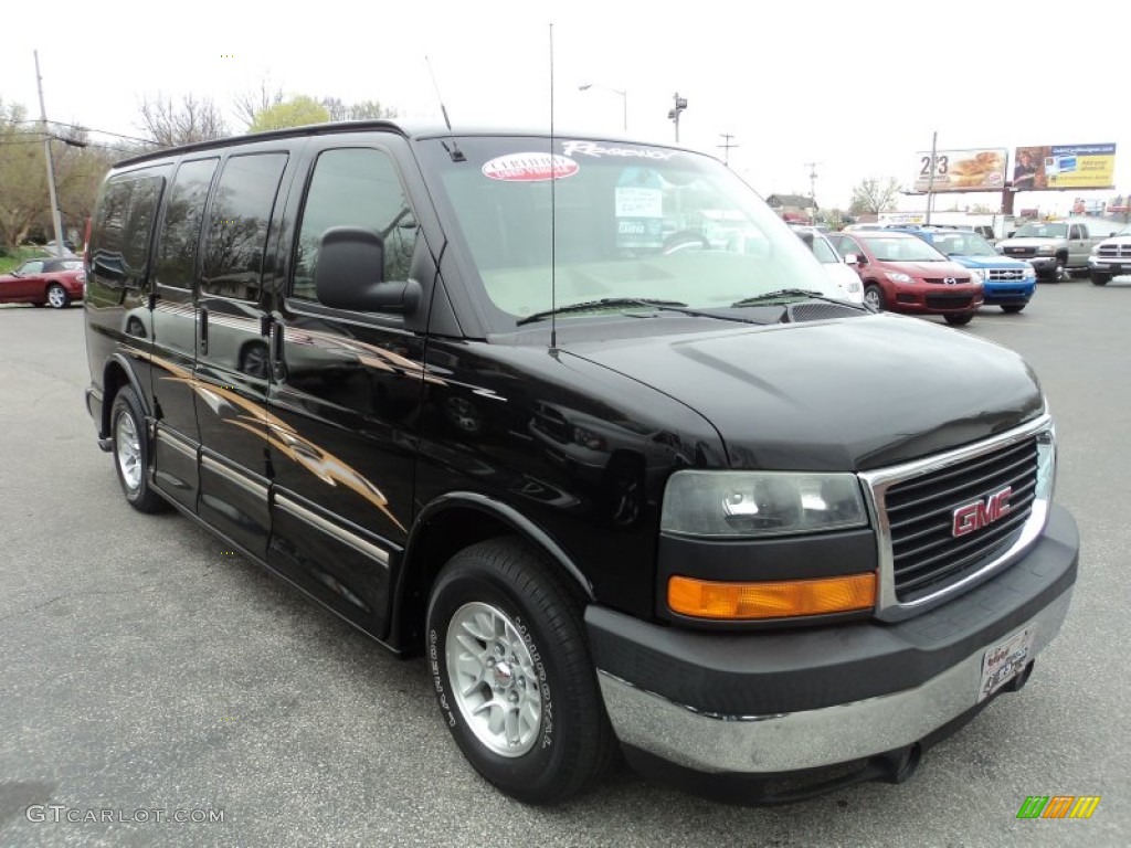 2003 Savana Van 1500 Passenger Conversion - Onyx Black / Neutral photo #29