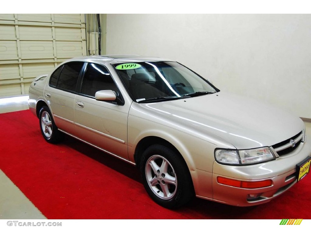 1999 Maxima SE - Sunlit Sand Metallic / Beige photo #1