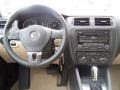 Black Uni - Jetta SE Sedan Photo No. 15