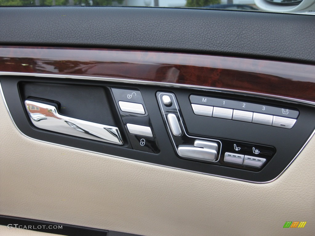 2009 Mercedes-Benz S 550 Sedan Controls Photo #79721095