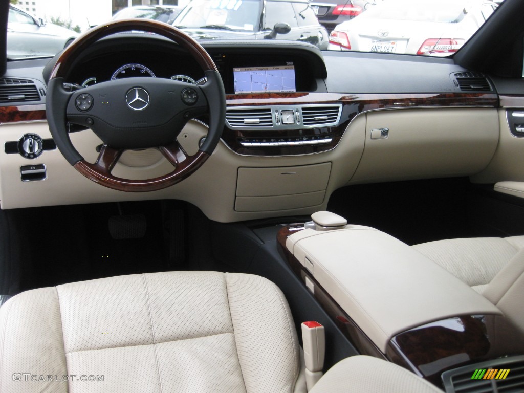 2009 Mercedes-Benz S 550 Sedan Oyster Dashboard Photo #79722399