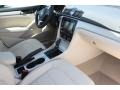 Candy White - Passat 2.5L SE Photo No. 31
