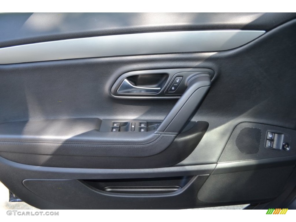 2012 CC Sport - Urano Gray Metallic / Black photo #13