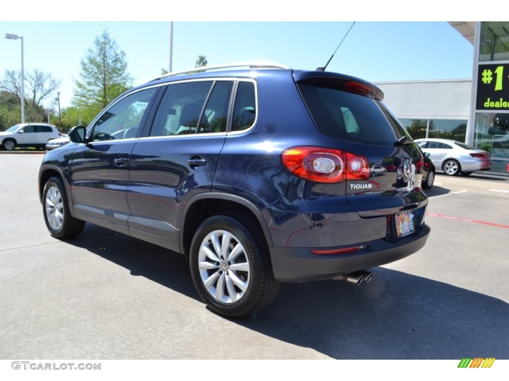 2011 Tiguan SE - Night Blue Metallic / Charcoal photo #3