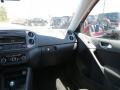 Wild Cherry Metallic - Tiguan SE Photo No. 18