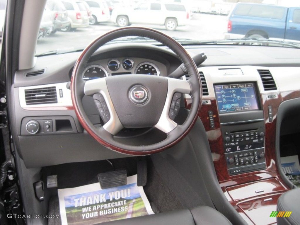 2013 Cadillac Escalade EXT Luxury AWD Dashboard Photos