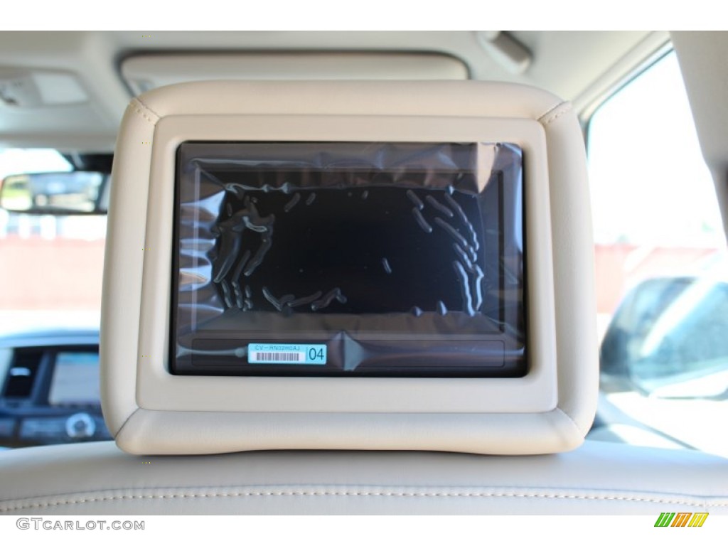 2013 Infiniti QX 56 Entertainment System Photo #79735201