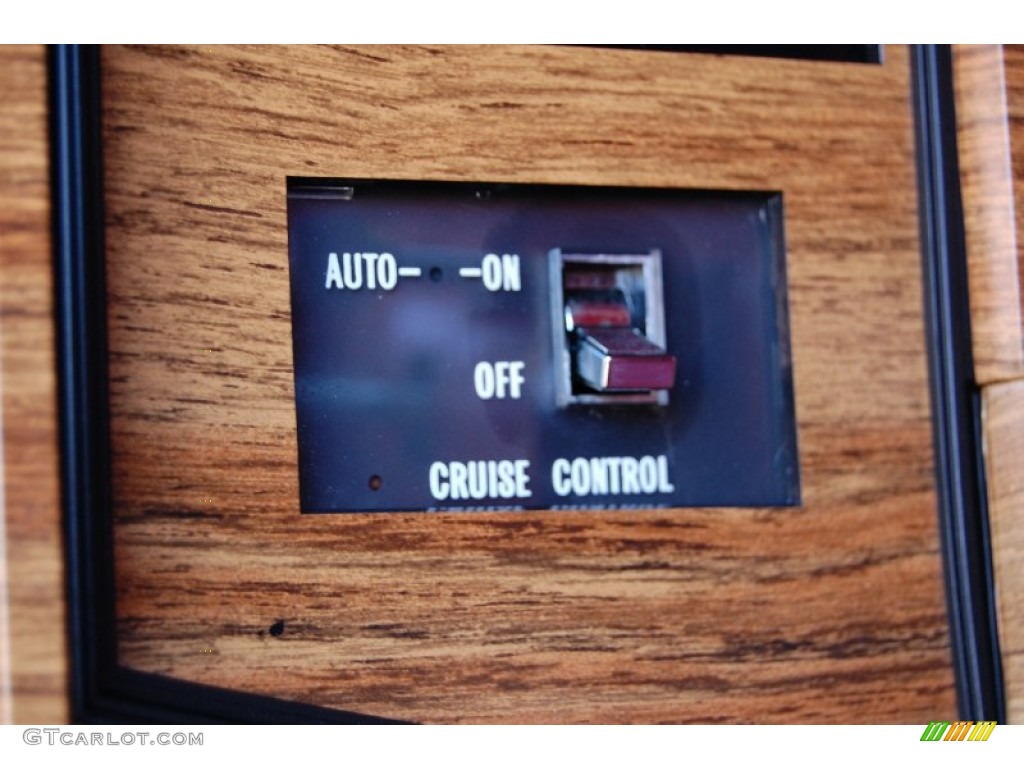 1985 Cadillac Eldorado Biarritz Coupe Controls Photo #79735371