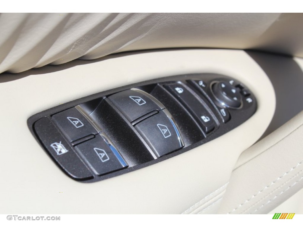 2013 Infiniti QX 56 Controls Photo #79735387