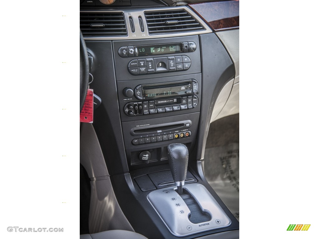 2005 Chrysler Pacifica Touring Controls Photo #79735820