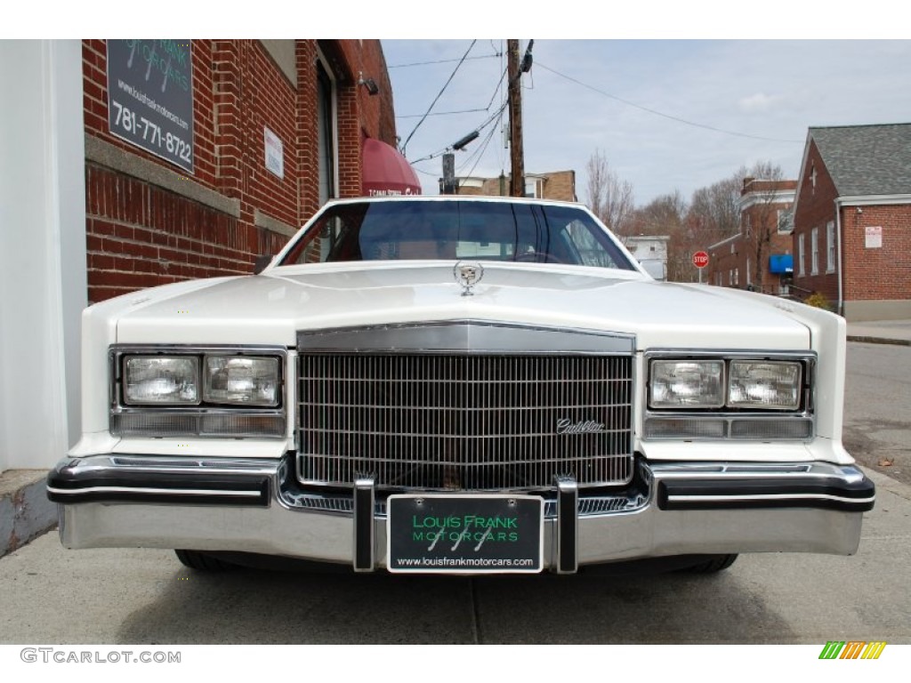 1985 Eldorado Biarritz Coupe - White / Carmine Red photo #131