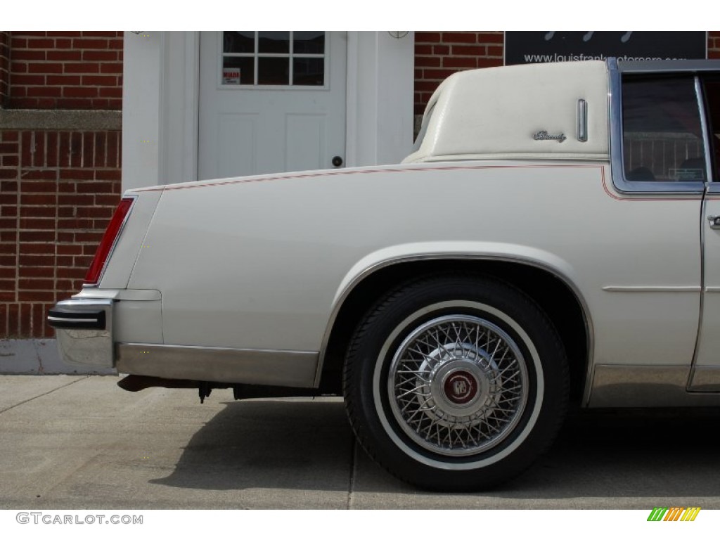 1985 Eldorado Biarritz Coupe - White / Carmine Red photo #146