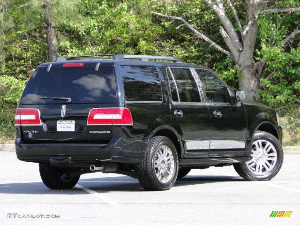 2008 Navigator Luxury - Black / Stone photo #21