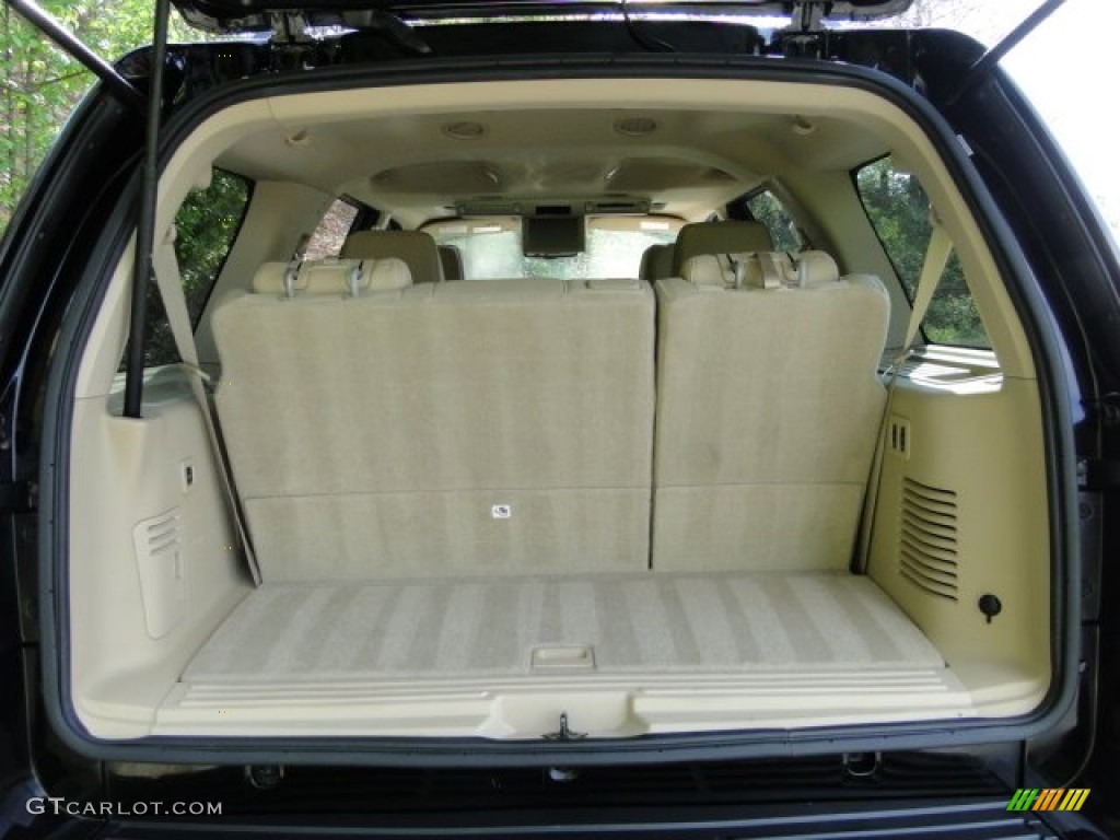 2008 Lincoln Navigator Luxury Trunk Photo #79739182