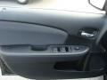 Black - 200 LX Sedan Photo No. 7