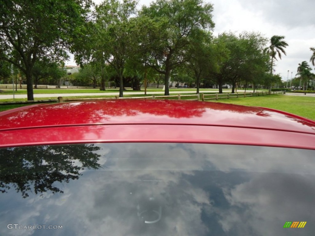 2006 Tiburon Tuscani - Electric Red / Black photo #12