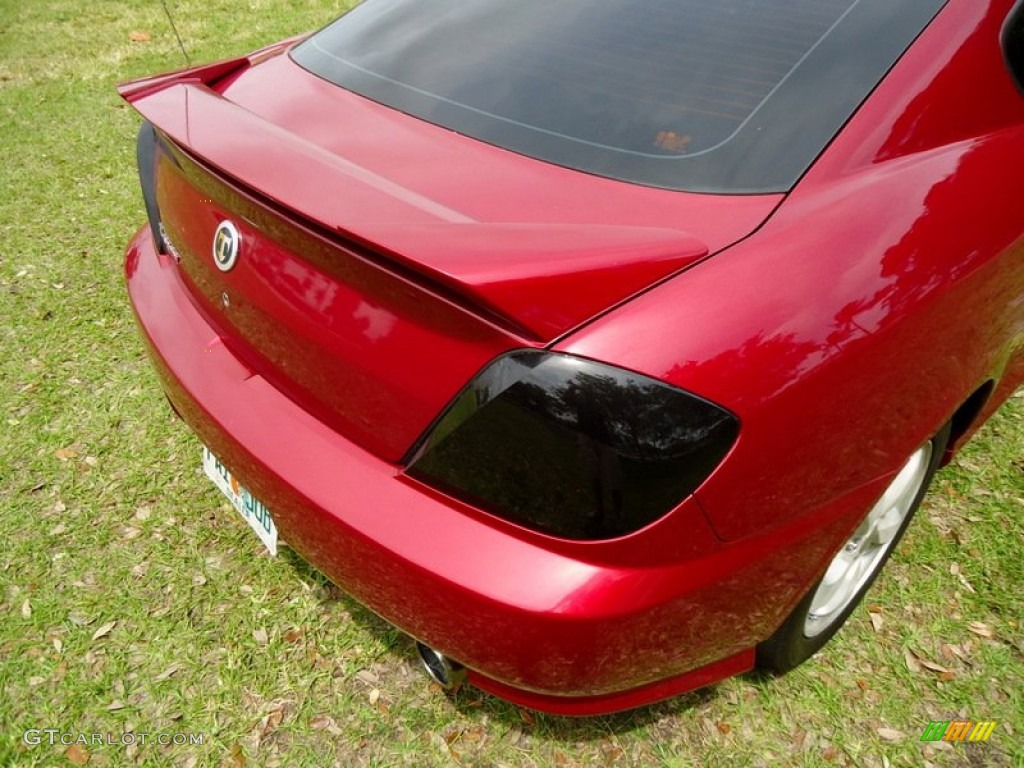 2006 Tiburon Tuscani - Electric Red / Black photo #51