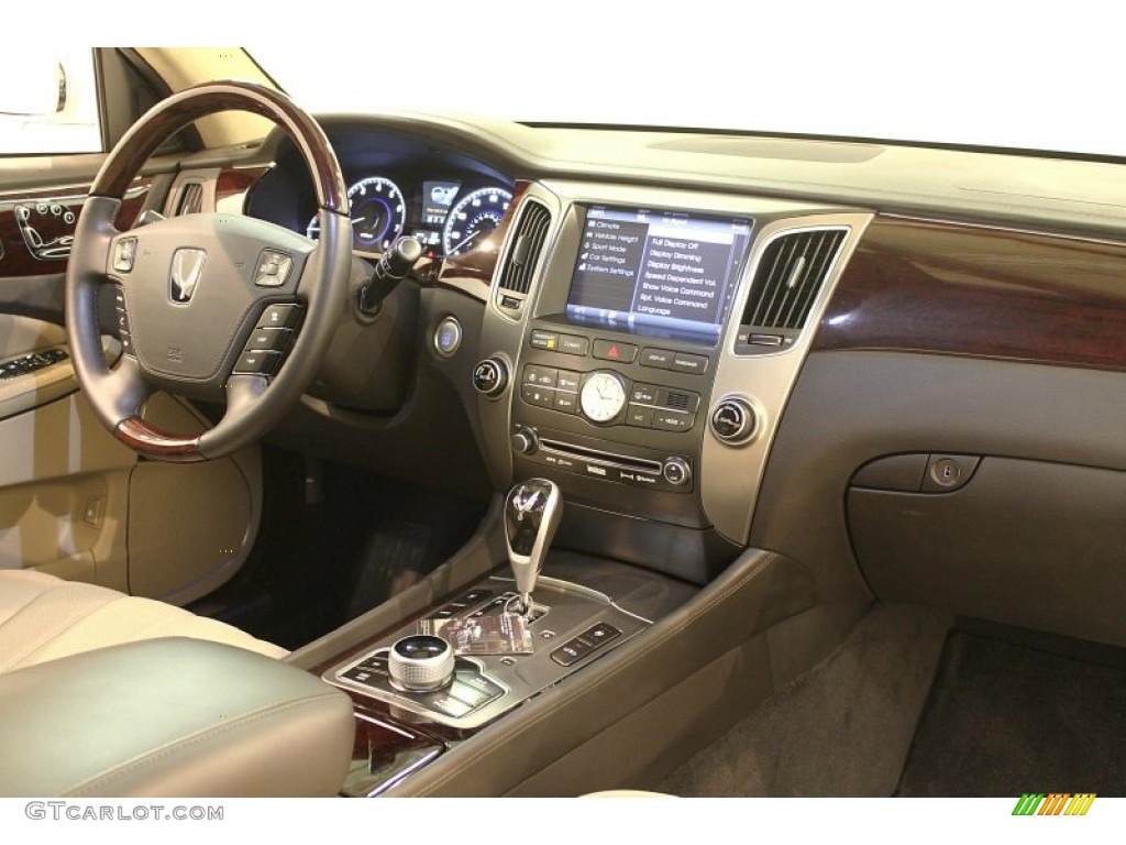 2012 Equus Signature - White Satin Pearl / Cashmere photo #37