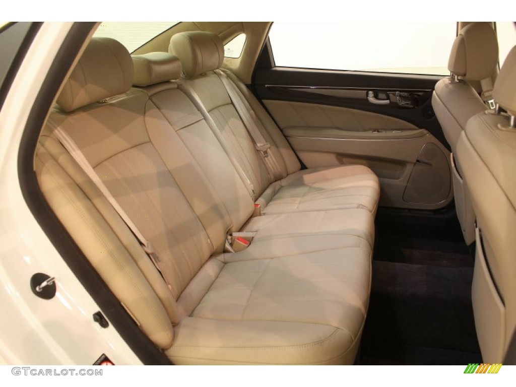 2012 Hyundai Equus Signature Rear Seat Photo #79743979