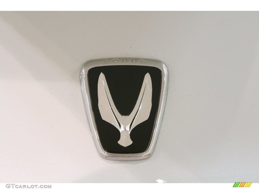 2012 Hyundai Equus Signature Marks and Logos Photo #79744301