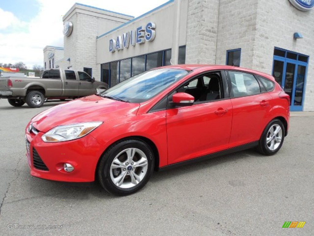 2012 Focus SE Sport 5-Door - Race Red / Two-Tone Sport photo #1