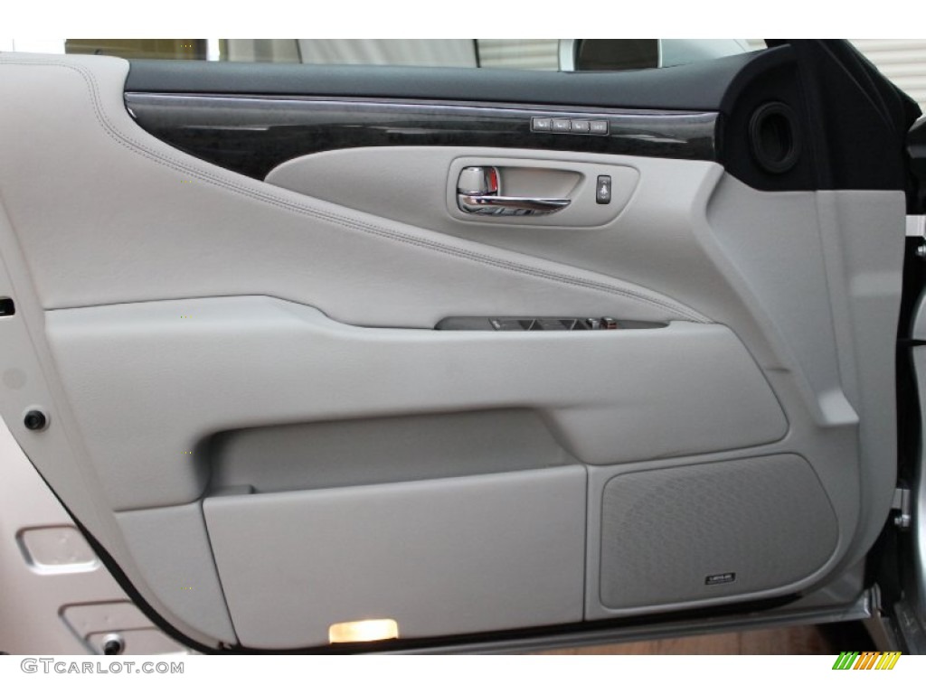 2011 Lexus LS 460 Light Gray Door Panel Photo #79744832