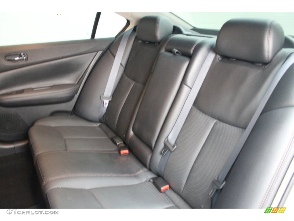 2012 Nissan Maxima 3.5 SV Rear Seat Photos