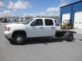 Summit White - Sierra 3500HD Crew Cab Chassis 4x4 Dually Photo No. 4