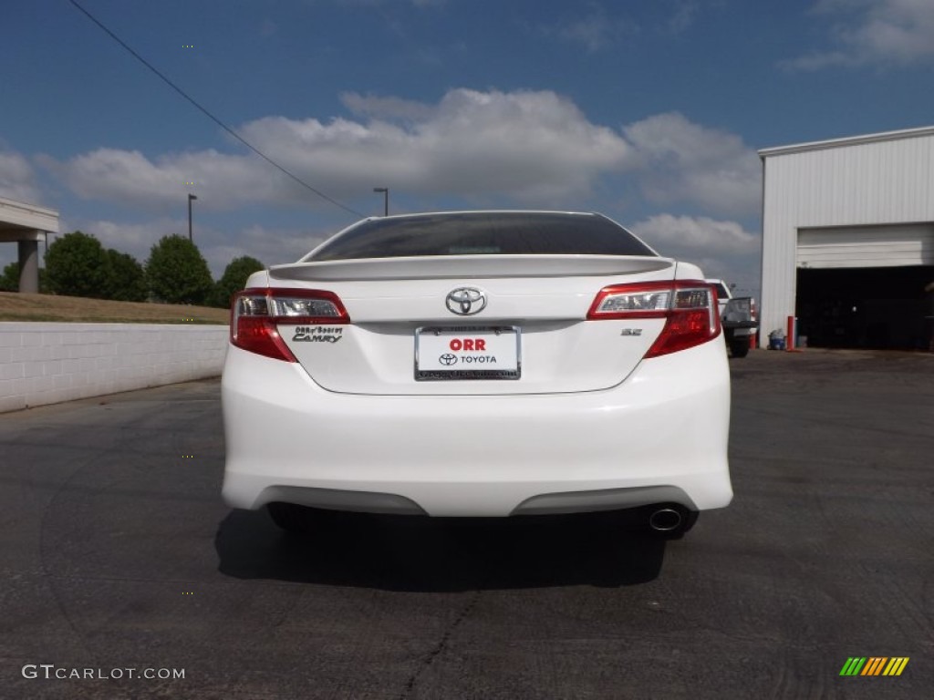 2013 Camry SE - Super White / Black photo #7