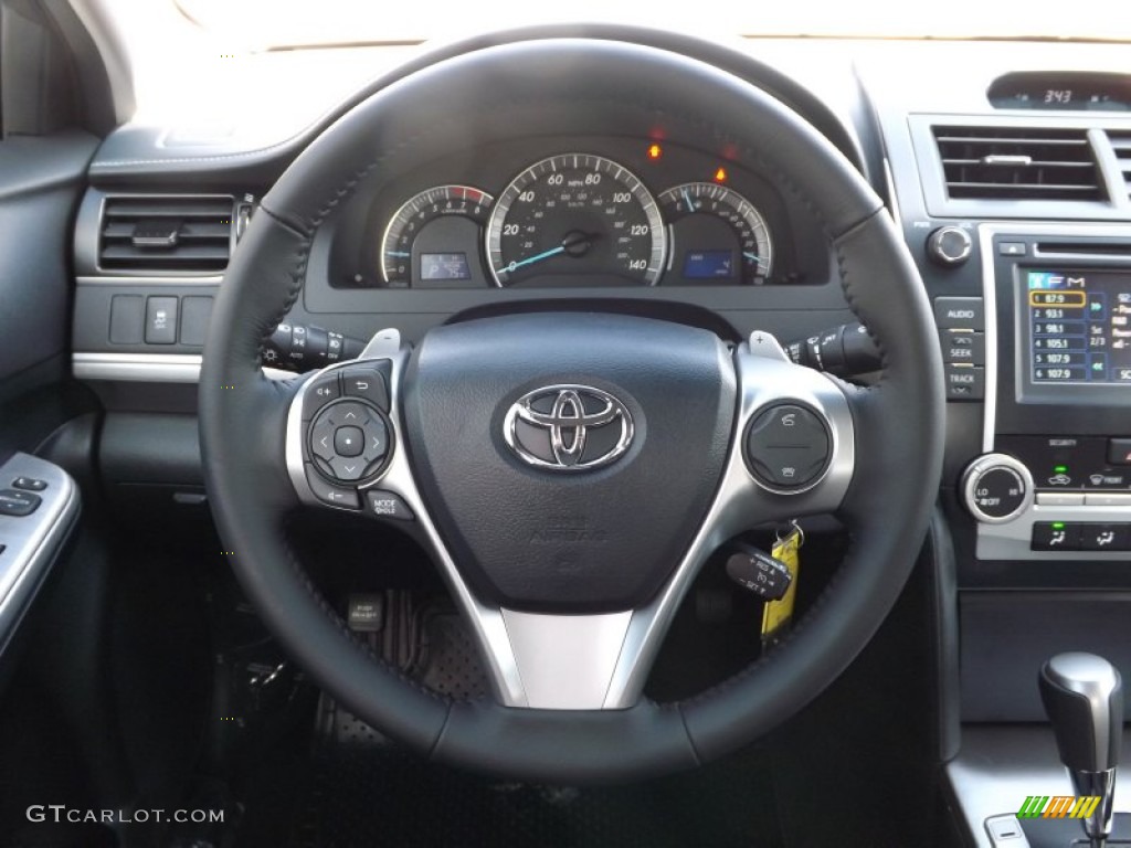 2013 Camry SE - Super White / Black photo #11
