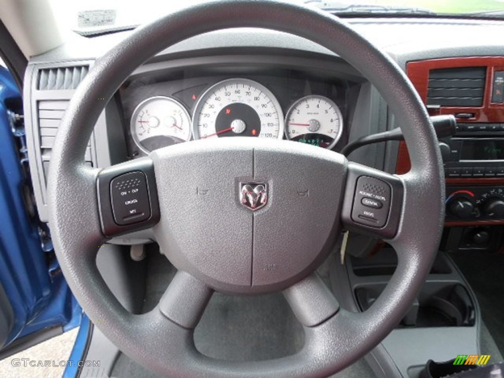 2005 Dodge Dakota SLT Quad Cab 4x4 Medium Slate Gray Steering Wheel Photo #79747898