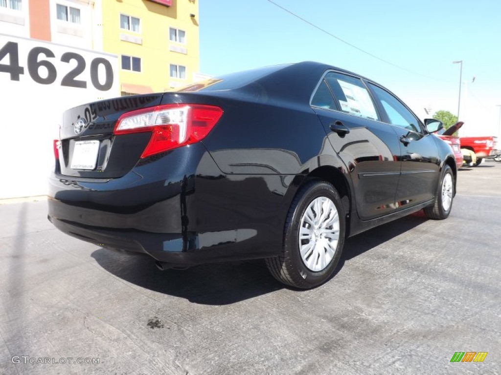 2013 Camry L - Attitude Black Metallic / Ivory photo #8