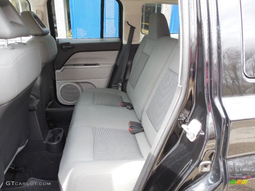 2007 Jeep Patriot Sport 4x4 Rear Seat Photo #79750002